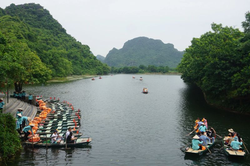 Năm 2024 đánh dấu một cột mốc quan trọng của quần thể danh thắng Tràng An, kỷ niệm 10 năm được UNESCO công nhận là di sản Văn hóa và Thiên nhiên của Thế giới (2014) (Ảnh : Báo Thanh niên)